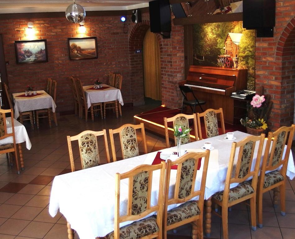 Hotelik Mazury Olecko Exteriör bild